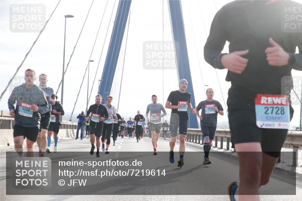 03.10.2024 - Köhlbrandbrückenlauf Jannik Wohlers http://msf.ph/oto/7219614 03.10.2024 09:23:39 Position 1 138, 1254, 1373, 580, 1548, 2728 meine-sportfotos.de