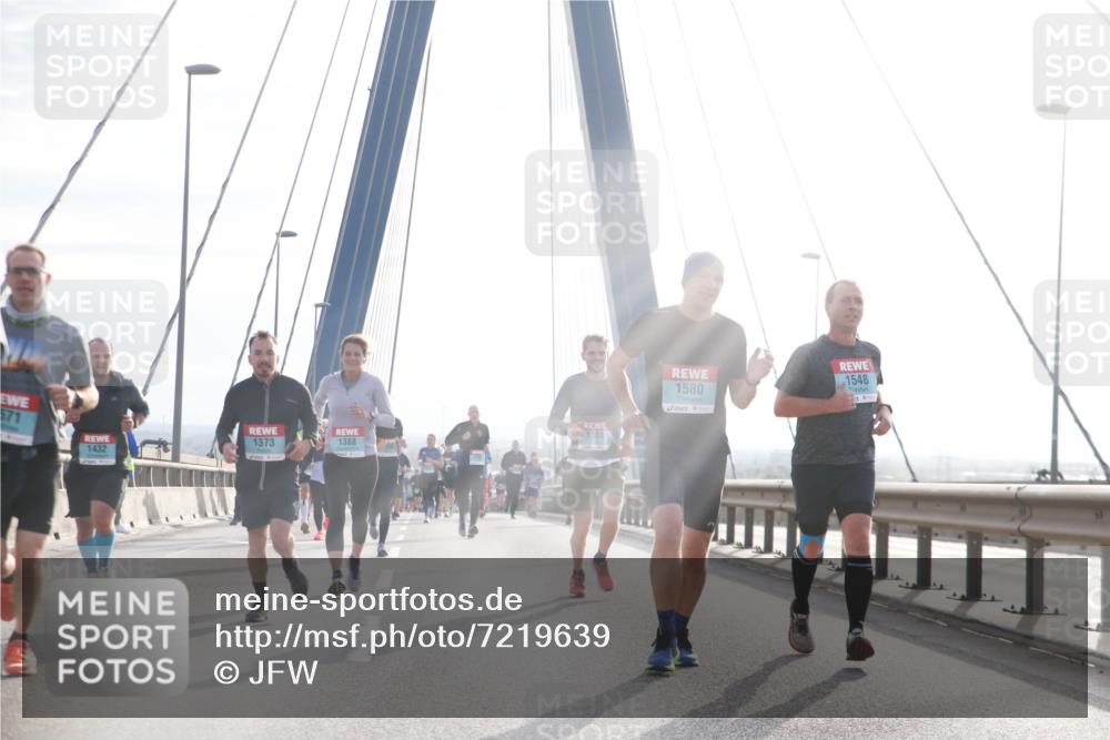 03.10.2024 - Köhlbrandbrückenlauf Jannik Wohlers http://msf.ph/oto/7219639 03.10.2024 09:23:40 Position 1 1580, 571, 1389, 1388, 1373, 1432, 1548 meine-sportfotos.de