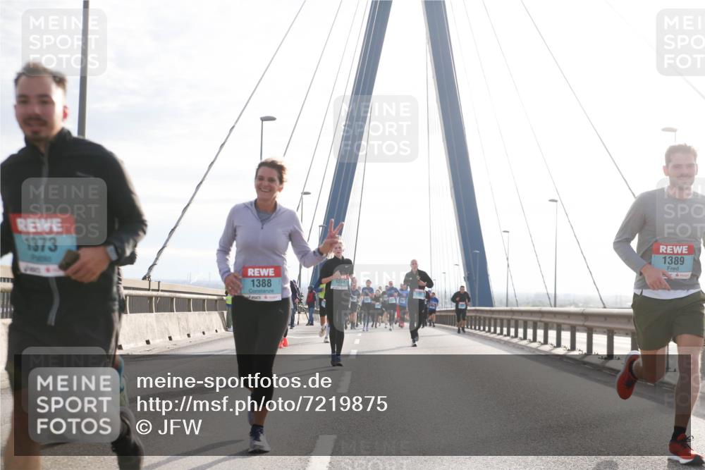 03.10.2024 - Köhlbrandbrückenlauf Jannik Wohlers http://msf.ph/oto/7219875 03.10.2024 09:23:43 Position 1 111, 1373, 1388, 2, 1230, 1389 meine-sportfotos.de