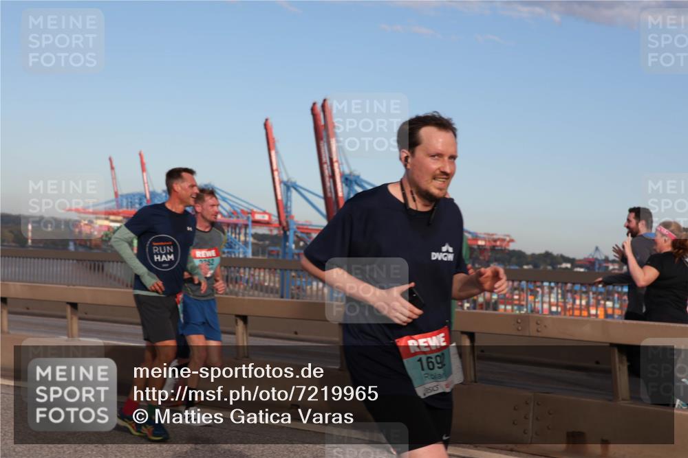 03.10.2024 - Köhlbrandbrückenlauf Matties Gatica Varas http://msf.ph/oto/7219965 03.10.2024 09:42:01 Position 2 3252, 169 meine-sportfotos.de