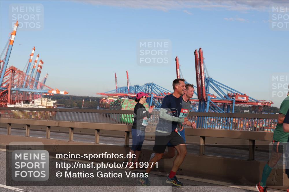 03.10.2024 - Köhlbrandbrückenlauf Matties Gatica Varas http://msf.ph/oto/7219971 03.10.2024 09:42:02 Position 2 2362 meine-sportfotos.de