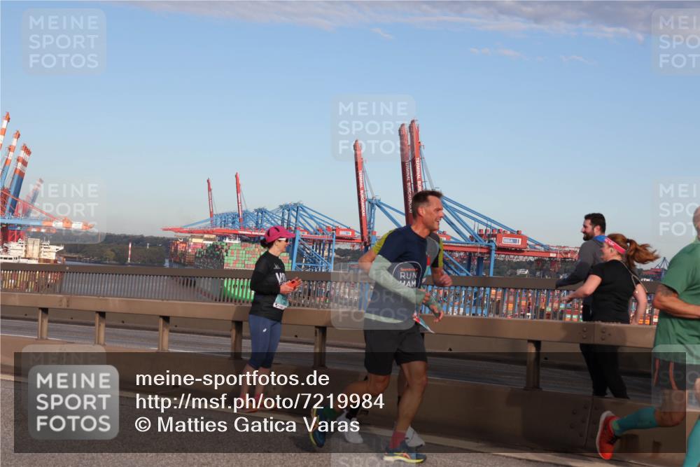 03.10.2024 - Köhlbrandbrückenlauf Matties Gatica Varas http://msf.ph/oto/7219984 03.10.2024 09:42:02 Position 2  meine-sportfotos.de