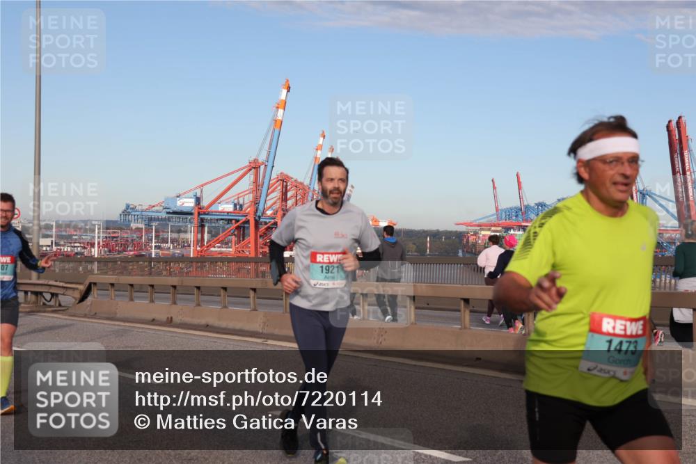 03.10.2024 - Köhlbrandbrückenlauf Matties Gatica Varas http://msf.ph/oto/7220114 03.10.2024 09:42:06 Position 2 07, 30, 1921, 1473 meine-sportfotos.de