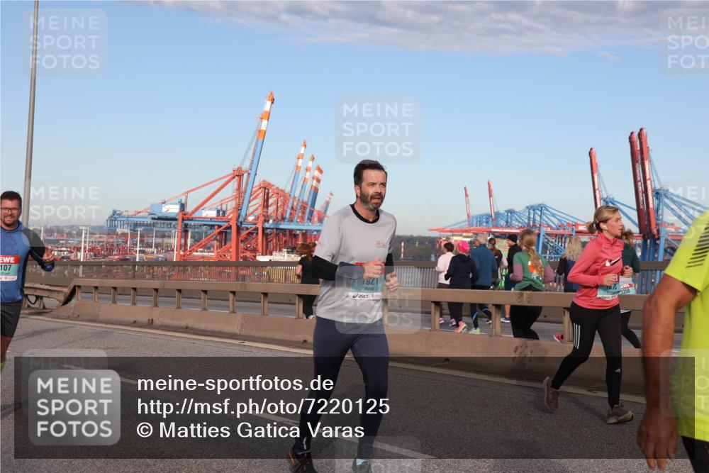 03.10.2024 - Köhlbrandbrückenlauf Matties Gatica Varas http://msf.ph/oto/7220125 03.10.2024 09:42:07 Position 2 107, 1921 meine-sportfotos.de