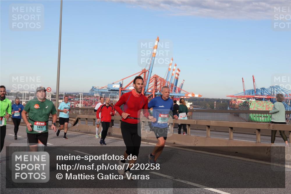 03.10.2024 - Köhlbrandbrückenlauf Matties Gatica Varas http://msf.ph/oto/7220258 03.10.2024 09:42:10 Position 2 1917, 1497, 500, 2347 meine-sportfotos.de