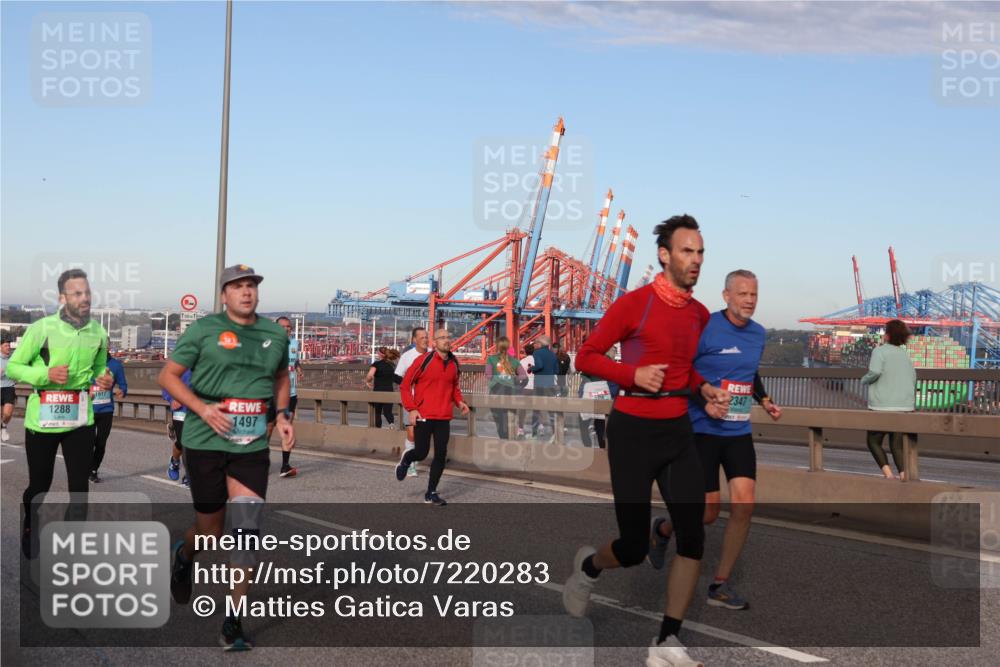 03.10.2024 - Köhlbrandbrückenlauf Matties Gatica Varas http://msf.ph/oto/7220283 03.10.2024 09:42:11 Position 2 1288, 1917, 2347, 101, 1497 meine-sportfotos.de