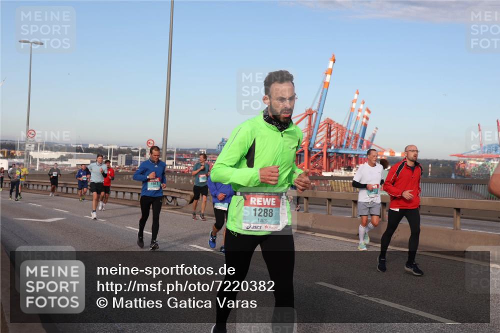 03.10.2024 - Köhlbrandbrückenlauf Matties Gatica Varas http://msf.ph/oto/7220382 03.10.2024 09:42:13 Position 2 1917, 1288 meine-sportfotos.de