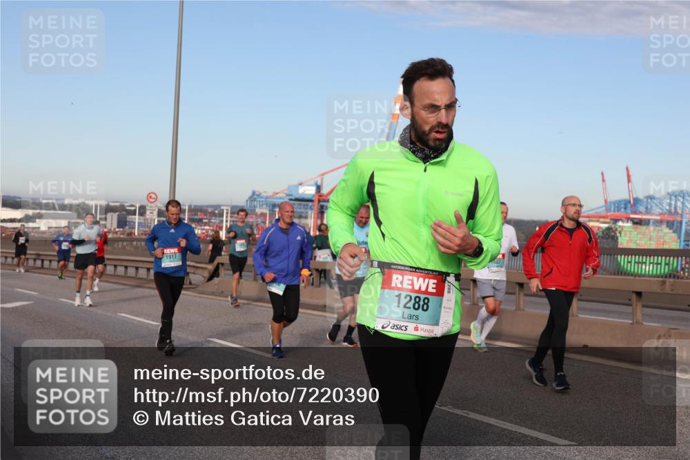 03.10.2024 - Köhlbrandbrückenlauf Matties Gatica Varas http://msf.ph/oto/7220390 03.10.2024 09:42:14 Position 2 1917, 1288, 288, 01, 1607 meine-sportfotos.de