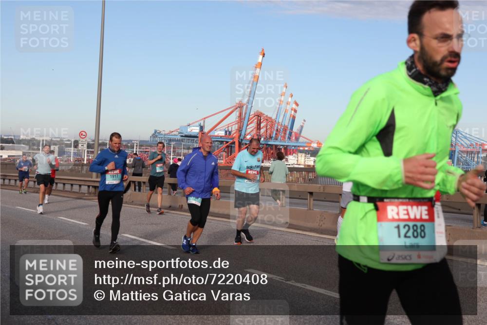 03.10.2024 - Köhlbrandbrückenlauf Matties Gatica Varas http://msf.ph/oto/7220408 03.10.2024 09:42:14 Position 2 500, 1917, 1288 meine-sportfotos.de