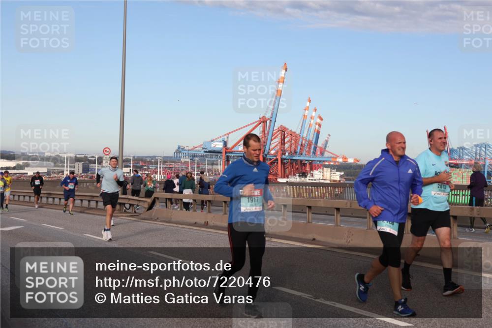 03.10.2024 - Köhlbrandbrückenlauf Matties Gatica Varas http://msf.ph/oto/7220476 03.10.2024 09:42:16 Position 2 1917, 2073 meine-sportfotos.de