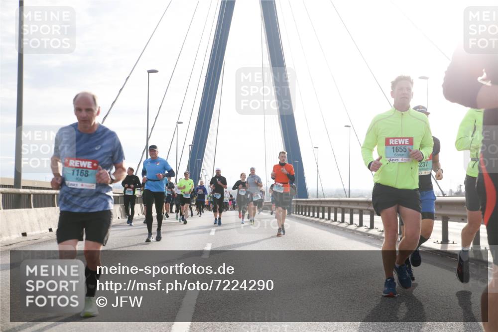 03.10.2024 - Köhlbrandbrückenlauf Jannik Wohlers http://msf.ph/oto/7224290 03.10.2024 09:24:21 Position 1 1168, 1655, 237 meine-sportfotos.de