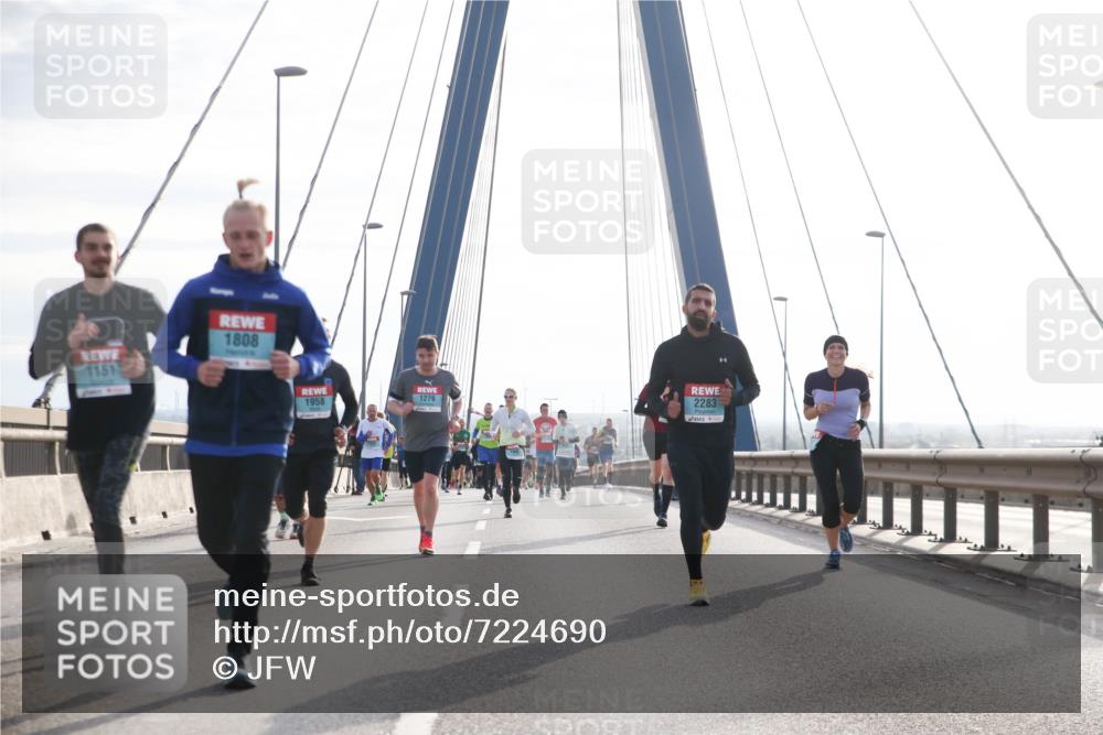 03.10.2024 - Köhlbrandbrückenlauf Jannik Wohlers http://msf.ph/oto/7224690 03.10.2024 09:24:29 Position 1 1808, 1151, 1958, 1279, 2283 meine-sportfotos.de