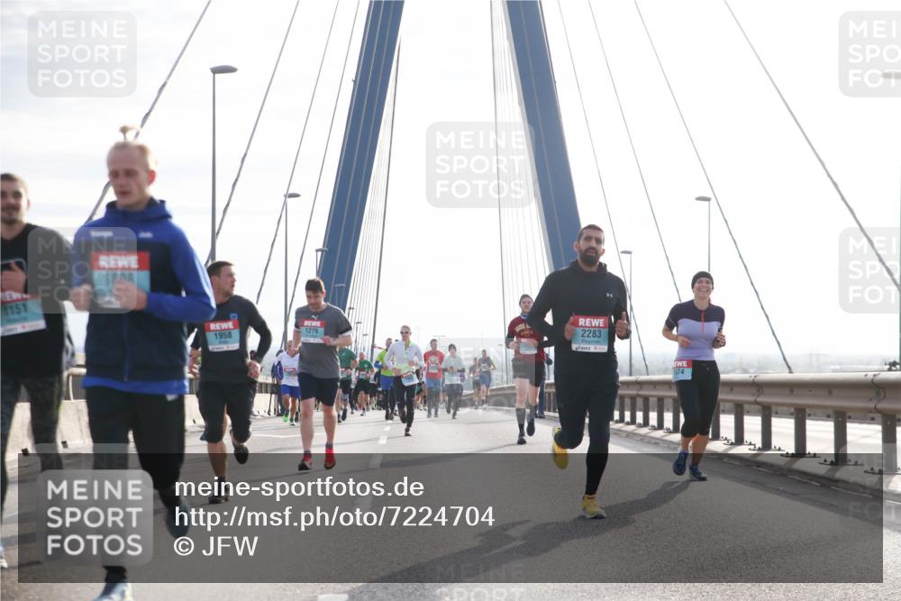 03.10.2024 - Köhlbrandbrückenlauf Jannik Wohlers http://msf.ph/oto/7224704 03.10.2024 09:24:29 Position 1 1808, 1151, 1958, 1279, 2283, 1674 meine-sportfotos.de