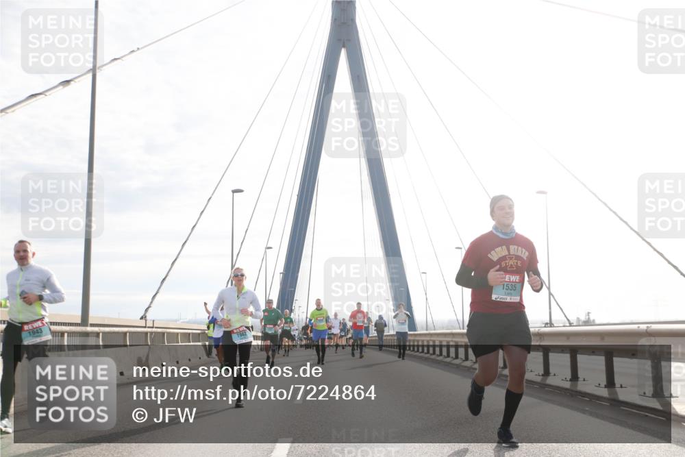 03.10.2024 - Köhlbrandbrückenlauf Jannik Wohlers http://msf.ph/oto/7224864 03.10.2024 09:24:34 Position 1 1943, 1942, 1535 meine-sportfotos.de