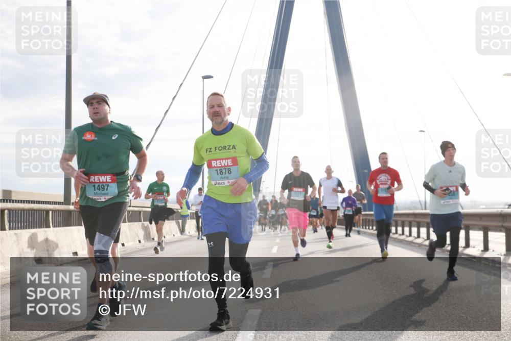 03.10.2024 - Köhlbrandbrückenlauf Jannik Wohlers http://msf.ph/oto/7224931 03.10.2024 09:24:39 Position 1 1497, 2311, 1878, 1211 meine-sportfotos.de