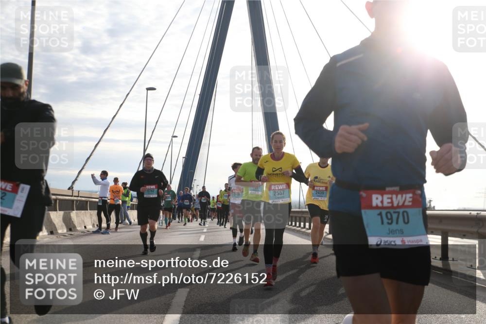 03.10.2024 - Köhlbrandbrückenlauf Jannik Wohlers http://msf.ph/oto/7226152 03.10.2024 09:24:52 Position 1 2, 77, 1762, 2400, 2557, 2439, 1970 meine-sportfotos.de
