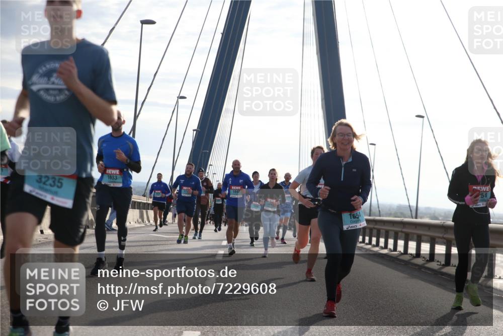 03.10.2024 - Köhlbrandbrückenlauf Jannik Wohlers http://msf.ph/oto/7229608 03.10.2024 09:25:11 Position 1 3235, 1633, 1842, 171, 1654, 54 meine-sportfotos.de