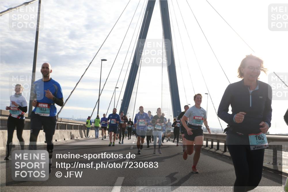 03.10.2024 - Köhlbrandbrückenlauf Jannik Wohlers http://msf.ph/oto/7230683 03.10.2024 09:25:12 Position 1 1511, 1633, 171, 1842, 1843, 1546, 165 meine-sportfotos.de