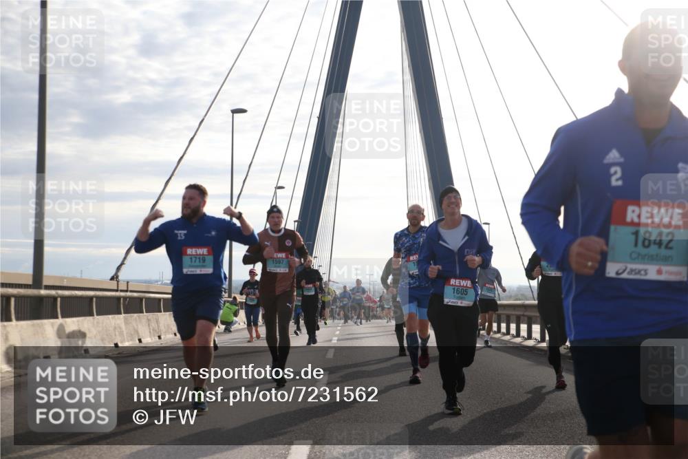 03.10.2024 - Köhlbrandbrückenlauf Jannik Wohlers http://msf.ph/oto/7231562 03.10.2024 09:25:16 Position 1 15, 1719, 1597, 2, 1842, 1605 meine-sportfotos.de