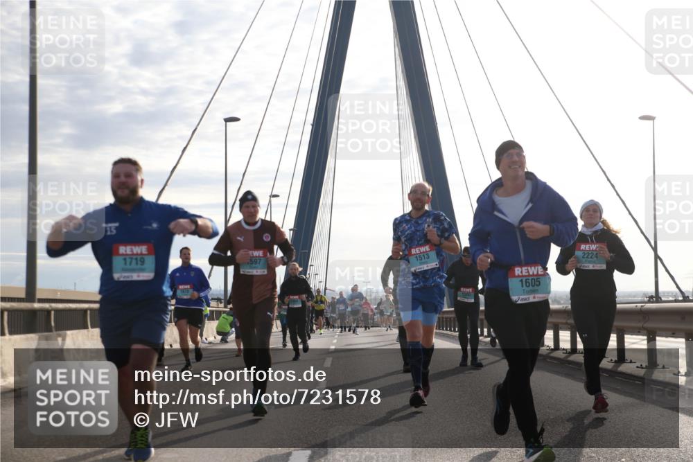 03.10.2024 - Köhlbrandbrückenlauf Jannik Wohlers http://msf.ph/oto/7231578 03.10.2024 09:25:16 Position 1 1719, 7597, 1513, 1590, 1605, 2224 meine-sportfotos.de