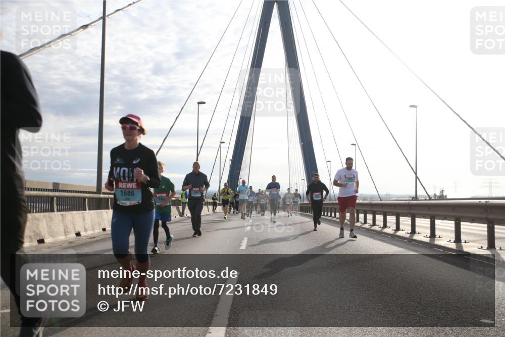 03.10.2024 - Köhlbrandbrückenlauf Jannik Wohlers http://msf.ph/oto/7231849 03.10.2024 09:25:21 Position 1 1686, 1668 meine-sportfotos.de