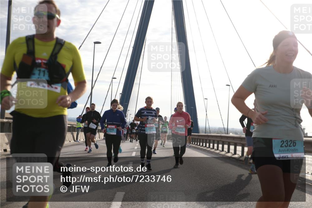 03.10.2024 - Köhlbrandbrückenlauf Jannik Wohlers http://msf.ph/oto/7233746 03.10.2024 09:25:29 Position 1 2050, 1873, 2049, 2326 meine-sportfotos.de