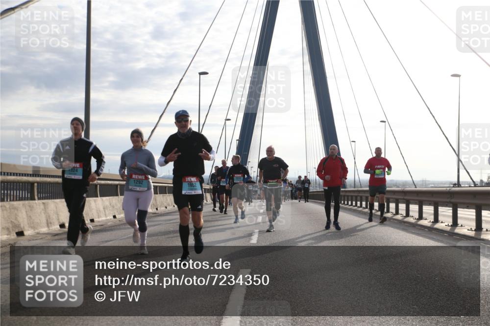 03.10.2024 - Köhlbrandbrückenlauf Jannik Wohlers http://msf.ph/oto/7234350 03.10.2024 09:25:39 Position 1 1324, 1292, 1652 meine-sportfotos.de