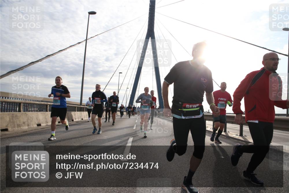 03.10.2024 - Köhlbrandbrückenlauf Jannik Wohlers http://msf.ph/oto/7234474 03.10.2024 09:25:42 Position 1 1303, 1479, 1045 meine-sportfotos.de