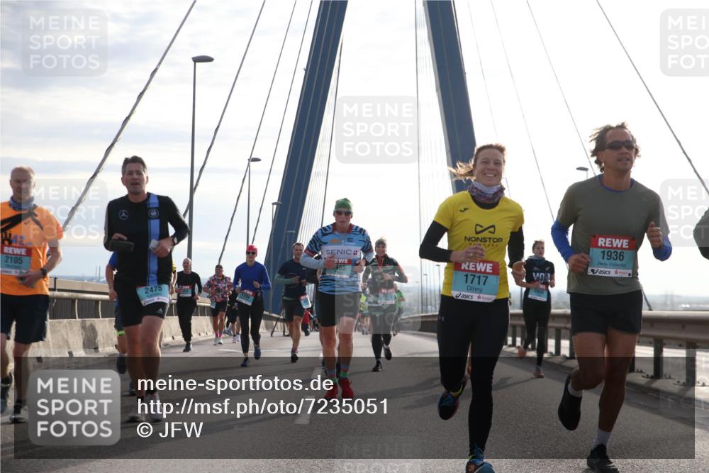03.10.2024 - Köhlbrandbrückenlauf Jannik Wohlers http://msf.ph/oto/7235051 03.10.2024 09:25:50 Position 1 2105, 2475, 465, 2071, 1717, 1936 meine-sportfotos.de