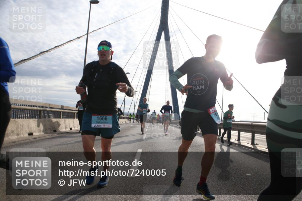 03.10.2024 - Köhlbrandbrückenlauf Jannik Wohlers http://msf.ph/oto/7240005 03.10.2024 09:25:56 Position 1 1666, 2019 meine-sportfotos.de