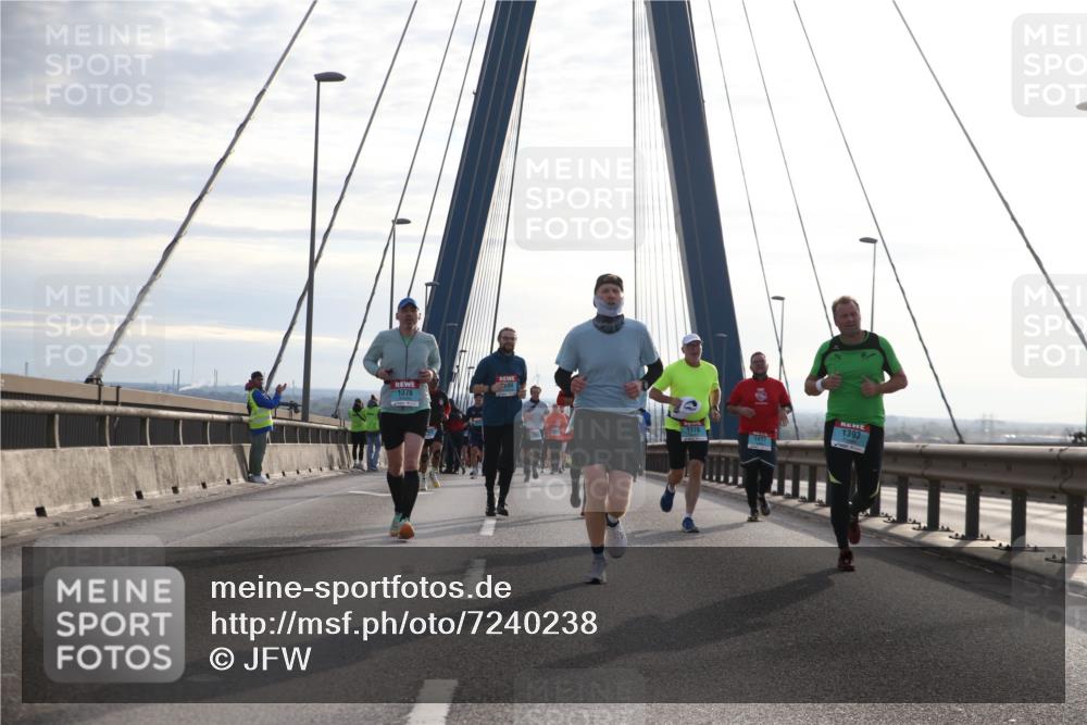 03.10.2024 - Köhlbrandbrückenlauf Jannik Wohlers http://msf.ph/oto/7240238 03.10.2024 09:26:02 Position 1 1376, 1477, 1393 meine-sportfotos.de