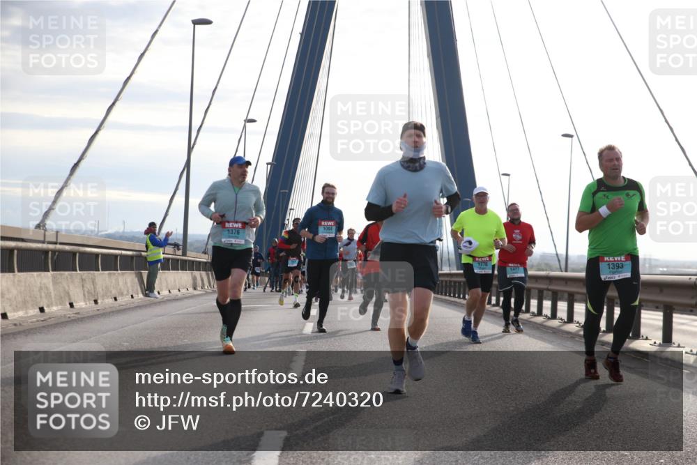 03.10.2024 - Köhlbrandbrückenlauf Jannik Wohlers http://msf.ph/oto/7240320 03.10.2024 09:26:03 Position 1 1094, 1376, 1776, 1477, 1393 meine-sportfotos.de
