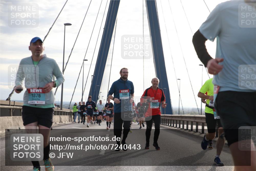 03.10.2024 - Köhlbrandbrückenlauf Jannik Wohlers http://msf.ph/oto/7240443 03.10.2024 09:26:05 Position 1 1376, 1094, 2092 meine-sportfotos.de