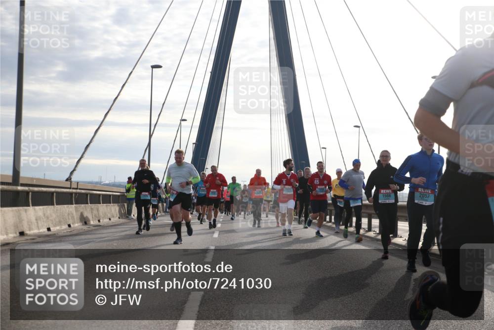 03.10.2024 - Köhlbrandbrückenlauf Jannik Wohlers http://msf.ph/oto/7241030 03.10.2024 09:26:12 Position 1 1272, 45, 1566, 2057, 3 meine-sportfotos.de
