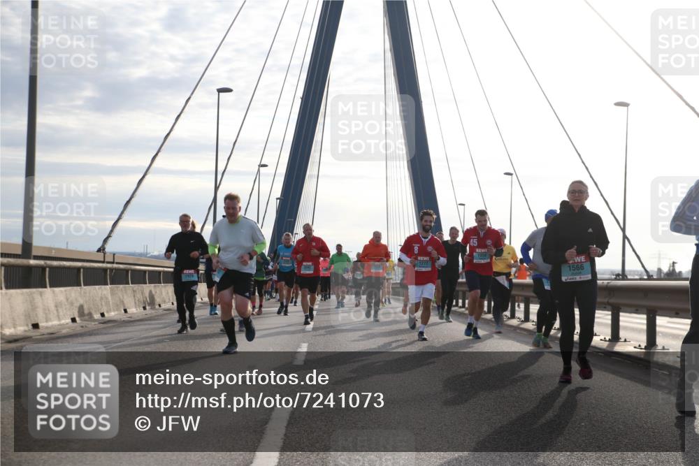 03.10.2024 - Köhlbrandbrückenlauf Jannik Wohlers http://msf.ph/oto/7241073 03.10.2024 09:26:13 Position 1 1272, 2042, 1929, 45, 1566 meine-sportfotos.de