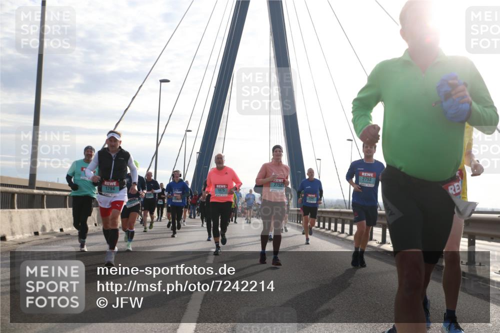 03.10.2024 - Köhlbrandbrückenlauf Jannik Wohlers http://msf.ph/oto/7242214 03.10.2024 09:26:21 Position 1 2752, 1875, 1794, 2347, 2753 meine-sportfotos.de