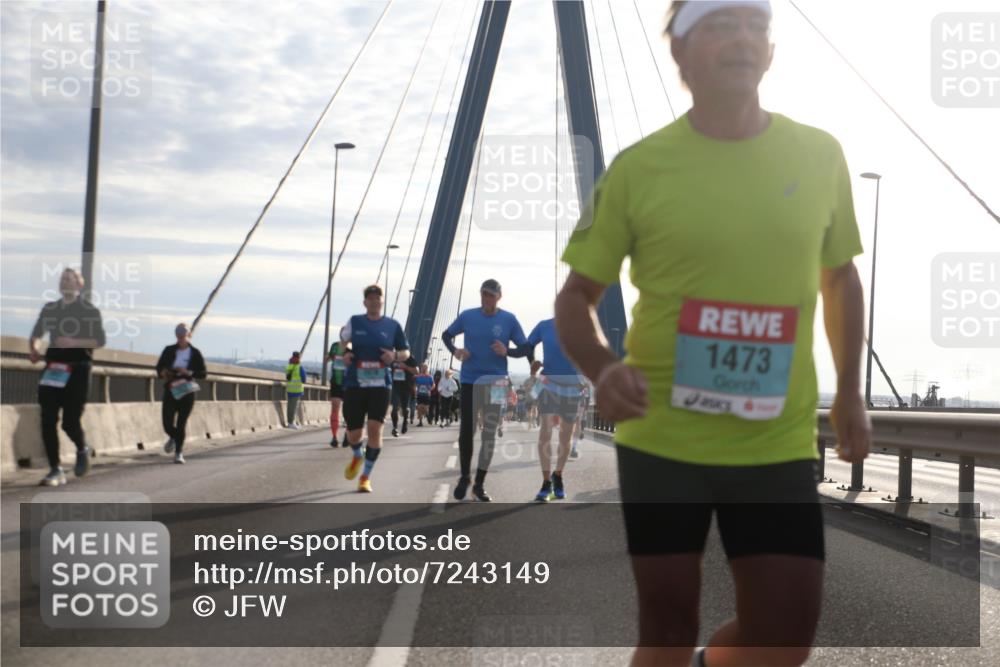 03.10.2024 - Köhlbrandbrückenlauf Jannik Wohlers http://msf.ph/oto/7243149 03.10.2024 09:26:29 Position 1 1473 meine-sportfotos.de