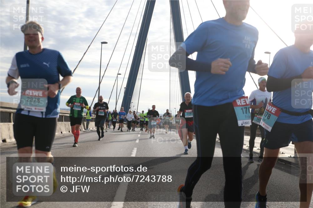 03.10.2024 - Köhlbrandbrückenlauf Jannik Wohlers http://msf.ph/oto/7243788 03.10.2024 09:26:32 Position 1 2078, 1679, 3543, 2233, 17, 78, 165 meine-sportfotos.de