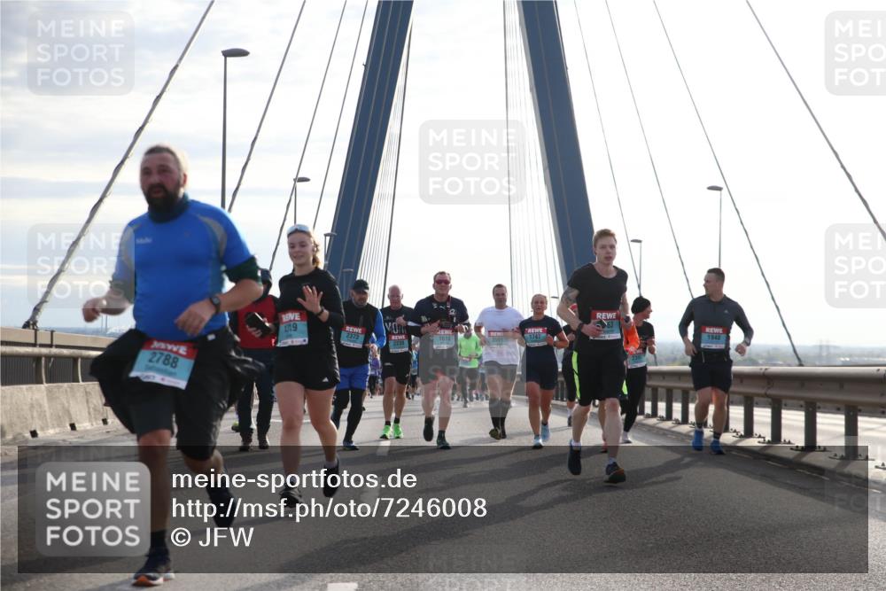 03.10.2024 - Köhlbrandbrückenlauf Jannik Wohlers http://msf.ph/oto/7246008 03.10.2024 09:26:46 Position 1 2788, 1319, 2373, 63, 1610, 1747, 1948, 3591, 2238 meine-sportfotos.de