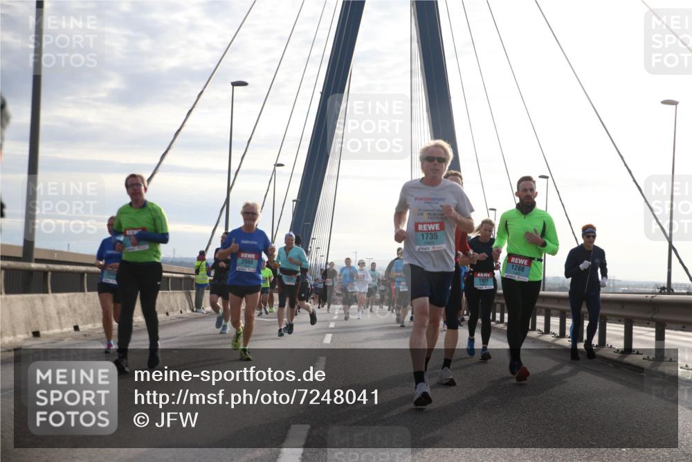 03.10.2024 - Köhlbrandbrückenlauf Jannik Wohlers http://msf.ph/oto/7248041 03.10.2024 09:26:53 Position 1 2088, 1851, 1735, 1931, 1288 meine-sportfotos.de