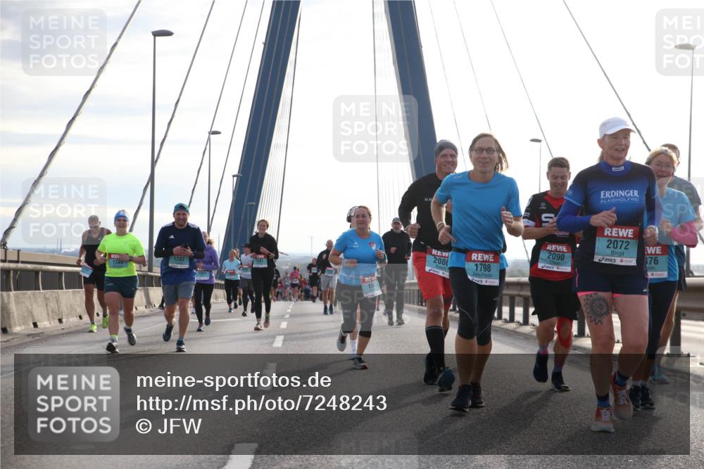 03.10.2024 - Köhlbrandbrückenlauf Jannik Wohlers http://msf.ph/oto/7248243 03.10.2024 09:26:59 Position 1 1282, 1801, 1543, 16, 2086, 1798, 2090, 2072, 376 meine-sportfotos.de