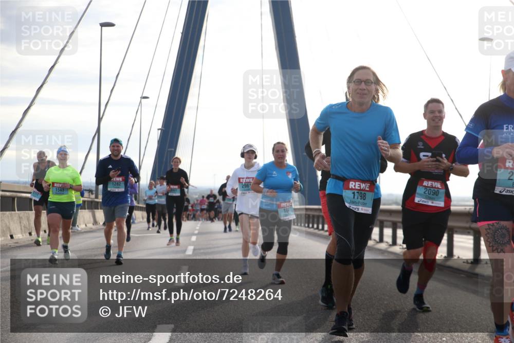 03.10.2024 - Köhlbrandbrückenlauf Jannik Wohlers http://msf.ph/oto/7248264 03.10.2024 09:26:59 Position 1 1543, 1282, 296, 164, 1798, 2, 2090 meine-sportfotos.de