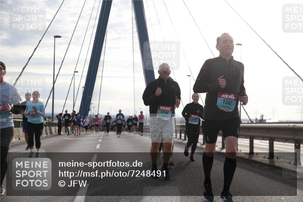 03.10.2024 - Köhlbrandbrückenlauf Jannik Wohlers http://msf.ph/oto/7248491 03.10.2024 09:27:07 Position 1 1891, 1746, 3208, 1342 meine-sportfotos.de