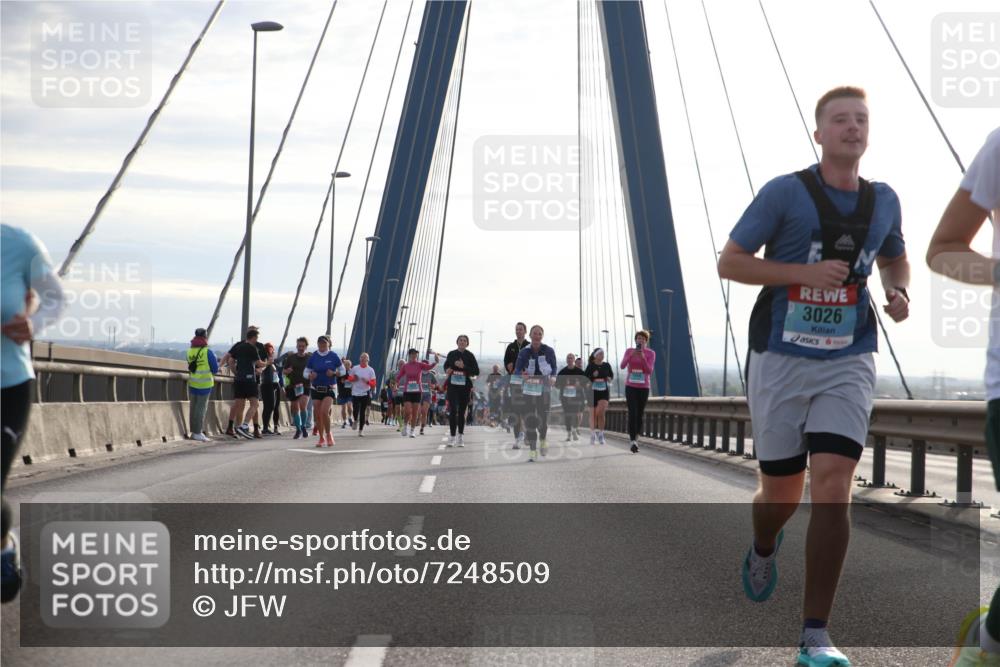 03.10.2024 - Köhlbrandbrückenlauf Jannik Wohlers http://msf.ph/oto/7248509 03.10.2024 09:27:09 Position 1 3026 meine-sportfotos.de