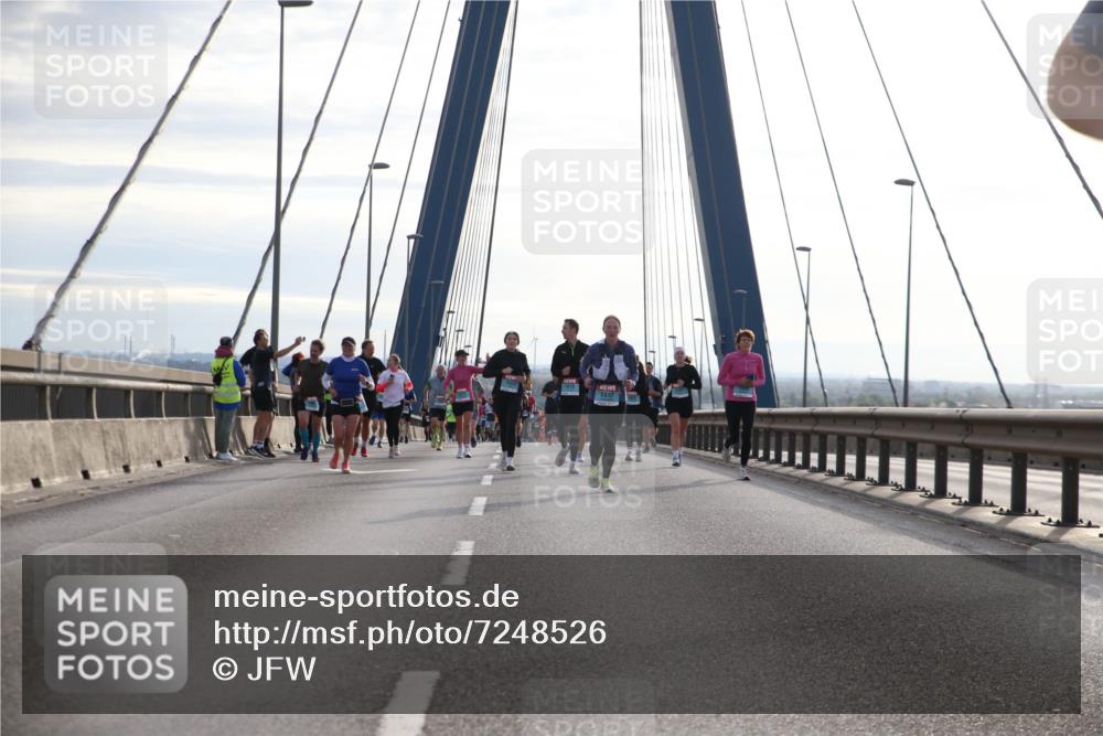 03.10.2024 - Köhlbrandbrückenlauf Jannik Wohlers http://msf.ph/oto/7248526 03.10.2024 09:27:10 Position 1 1079, 2812 meine-sportfotos.de