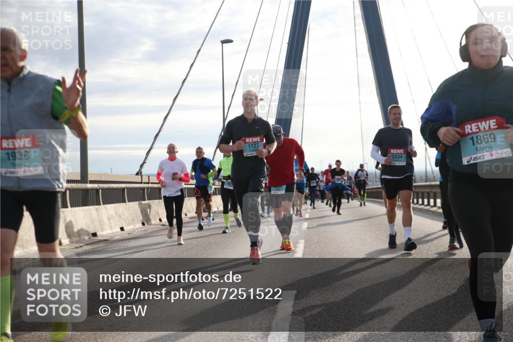 03.10.2024 - Köhlbrandbrückenlauf Jannik Wohlers http://msf.ph/oto/7251522 03.10.2024 09:27:25 Position 1 1938, 1127, 2834, 1869 meine-sportfotos.de