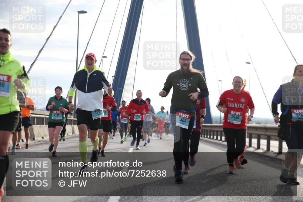 03.10.2024 - Köhlbrandbrückenlauf Jannik Wohlers http://msf.ph/oto/7252638 03.10.2024 09:27:45 Position 1 98, 2110, 1797, 80, 1118, 1369, 2039, 316 meine-sportfotos.de