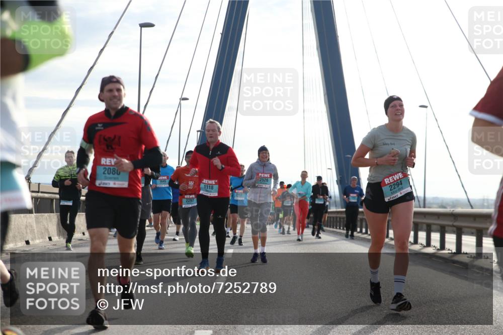 03.10.2024 - Köhlbrandbrückenlauf Jannik Wohlers http://msf.ph/oto/7252789 03.10.2024 09:27:48 Position 1 2080, 1645, 1118, 2452, 2297, 2526, 2294 meine-sportfotos.de