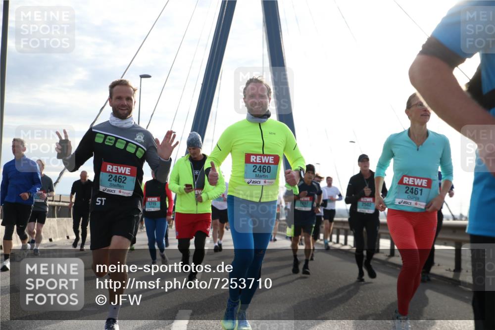 03.10.2024 - Köhlbrandbrückenlauf Jannik Wohlers http://msf.ph/oto/7253710 03.10.2024 09:27:54 Position 1 2462, 2460, 1715, 7897, 2502, 2461 meine-sportfotos.de