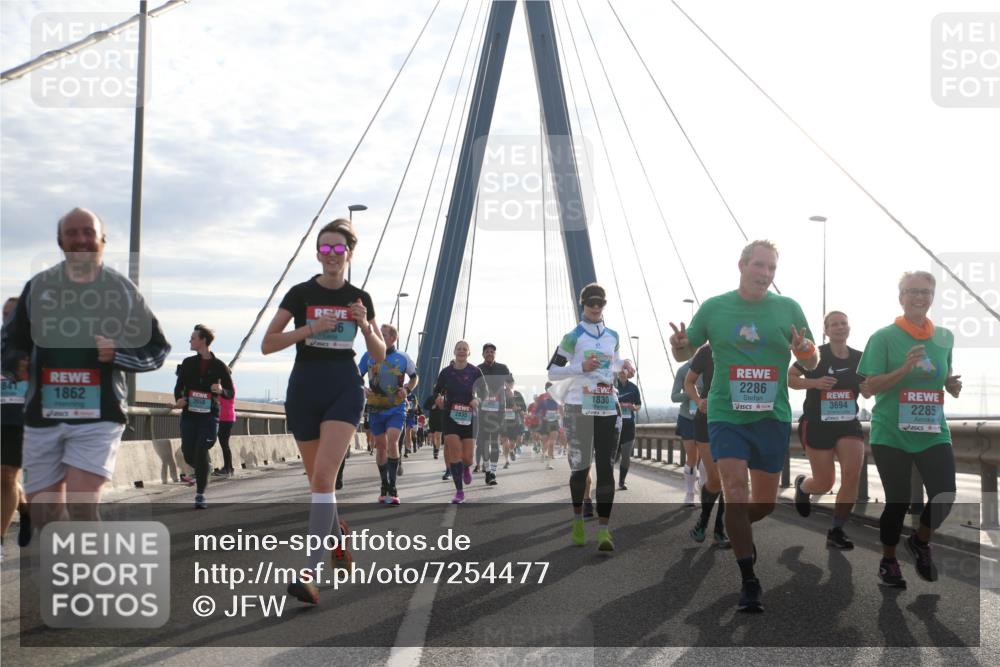 03.10.2024 - Köhlbrandbrückenlauf Jannik Wohlers http://msf.ph/oto/7254477 03.10.2024 09:28:07 Position 1 841, 1862, 56, 2286, 1830, 3694, 2285, 2835 meine-sportfotos.de